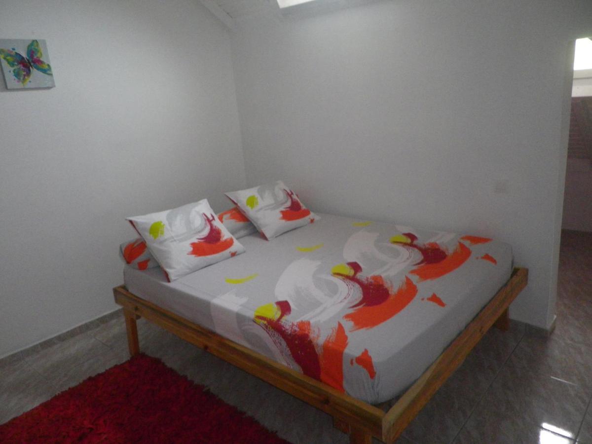 Apartament Immeuble Nebot Grand-Bourg  Zewnętrze zdjęcie