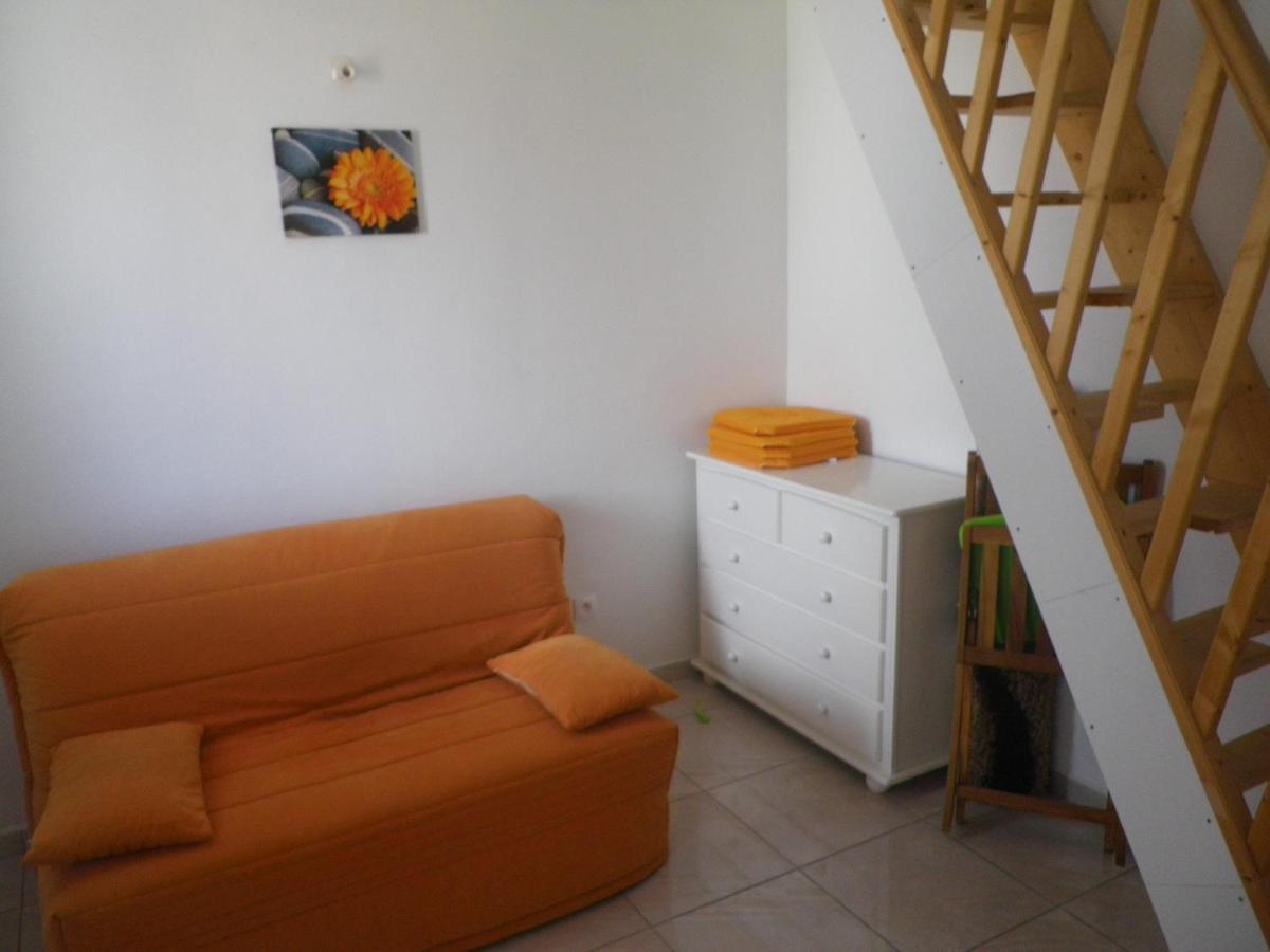 Apartament Immeuble Nebot Grand-Bourg  Zewnętrze zdjęcie